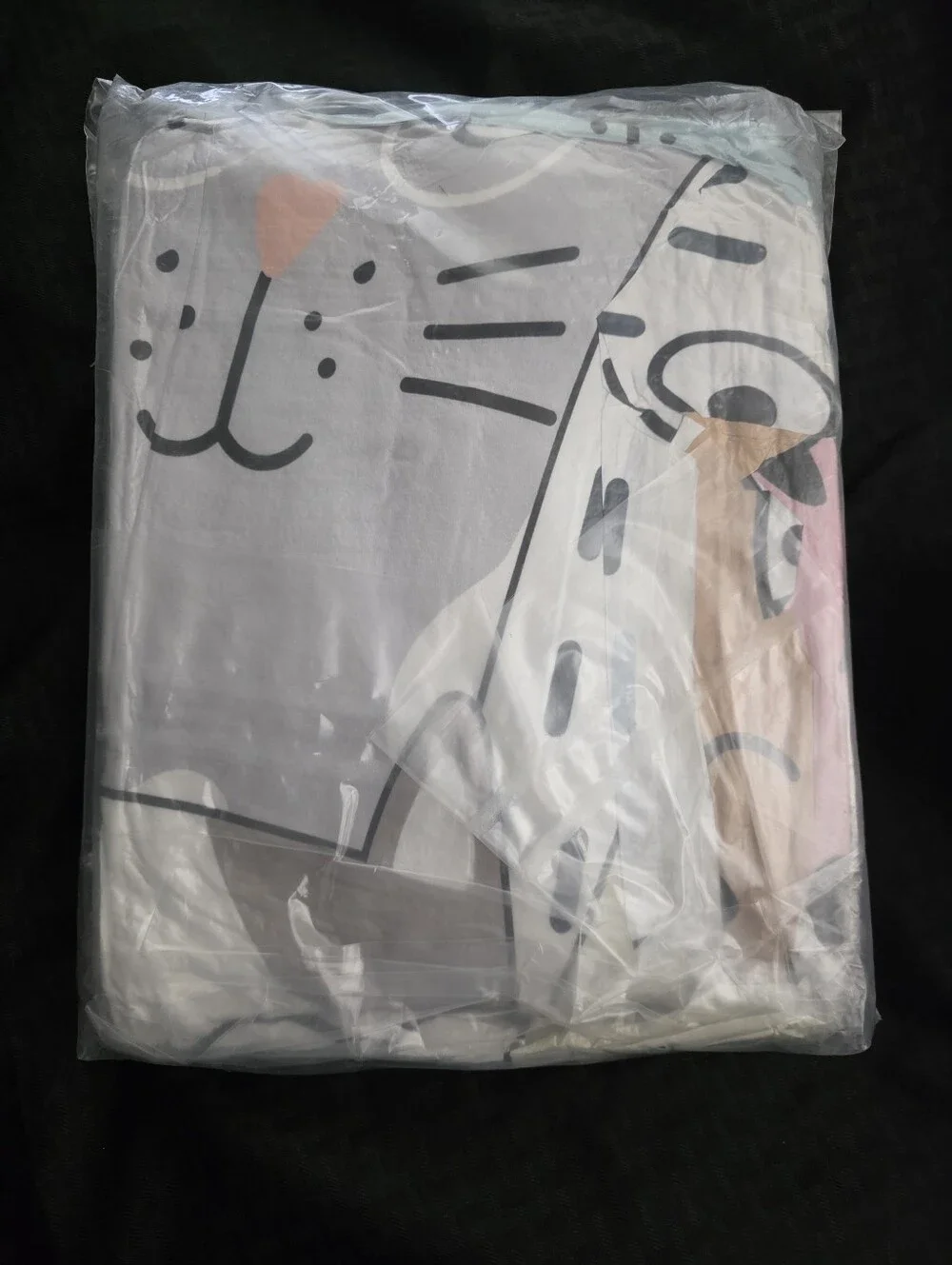 NWT Twin XL 3 Piece Cat Themed Comforter Set